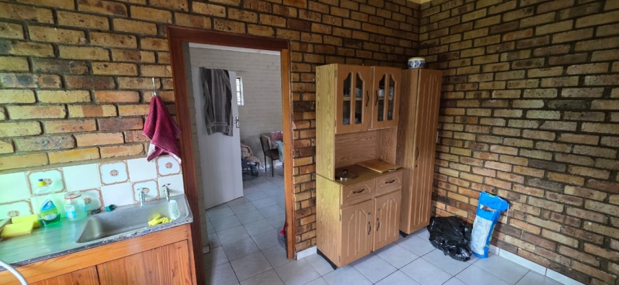 5 Bedroom Property for Sale in Elandia North West